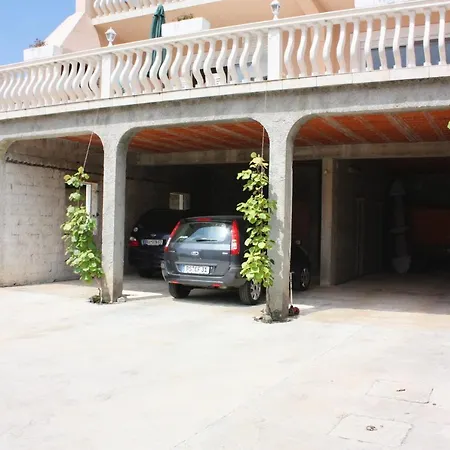 דירה With A Parking Space Barbat, Rab - 5002